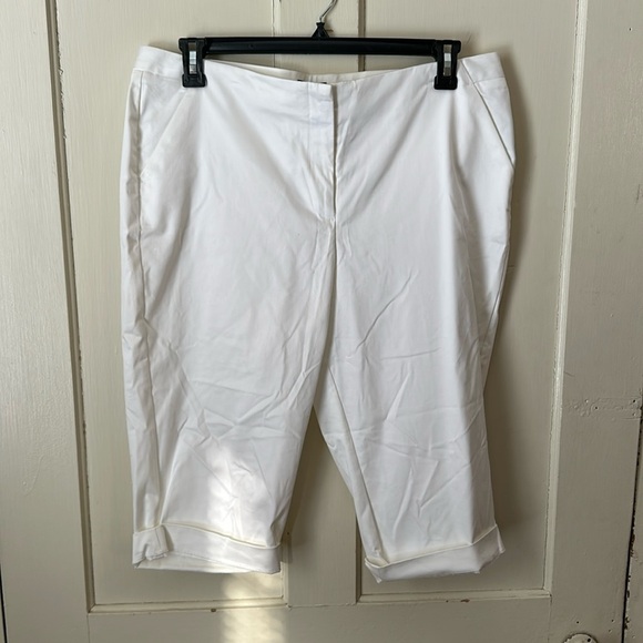 Worthington 16P white Capri - Picture 1 of 5